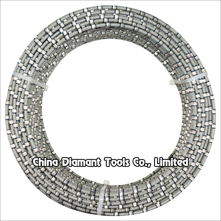 Diamond multi-wire saw for granite block cutting